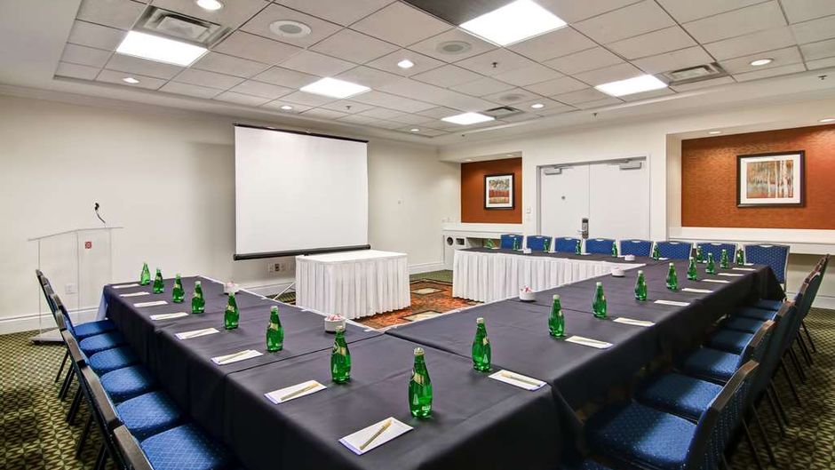 Hilton Garden Inn Toronto Mississauga Meeting