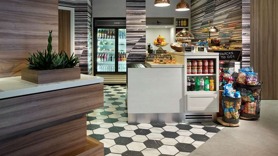 Hilton Garden Inn Toronto Airport Restaurant