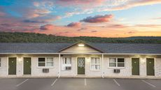 Knights Inn Pine Grove