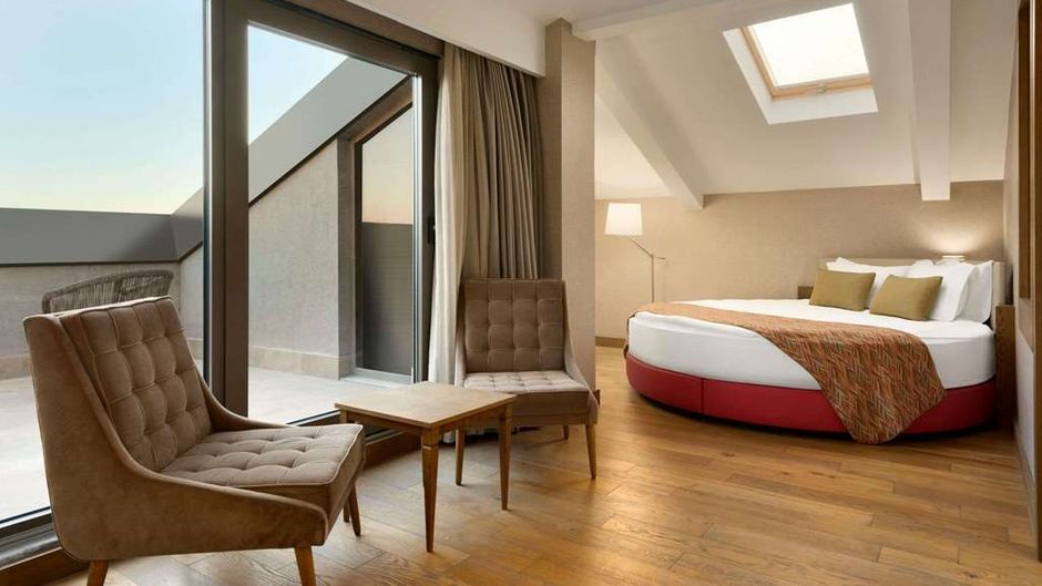 Ramada Adana Suite