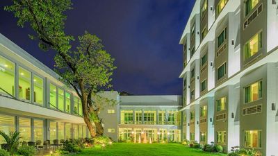 Microtel by Wyndham UP Technohub