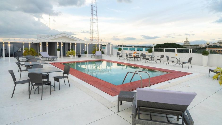 Microtel by Wyndham UP Technohub Pool