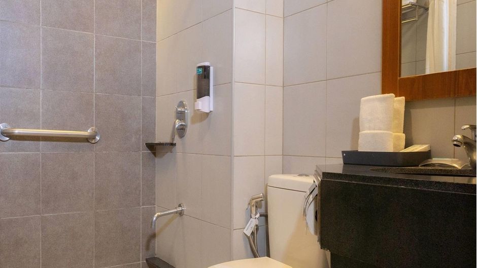 Microtel by Wyndham UP Technohub Room