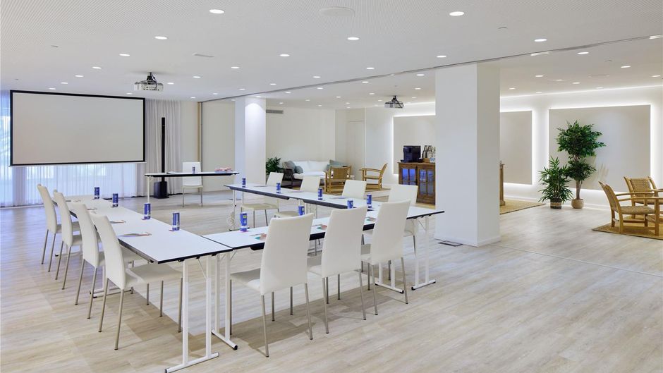 Melia Calvia Beach Meeting