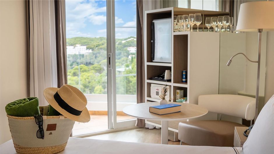 Melia Cala Galdana Room