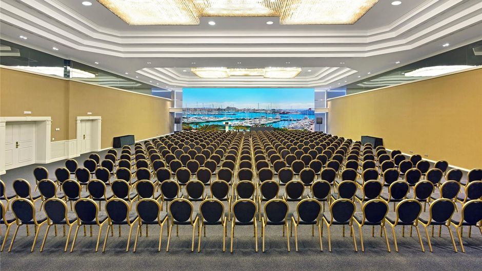 Gran Melia Victoria Meeting