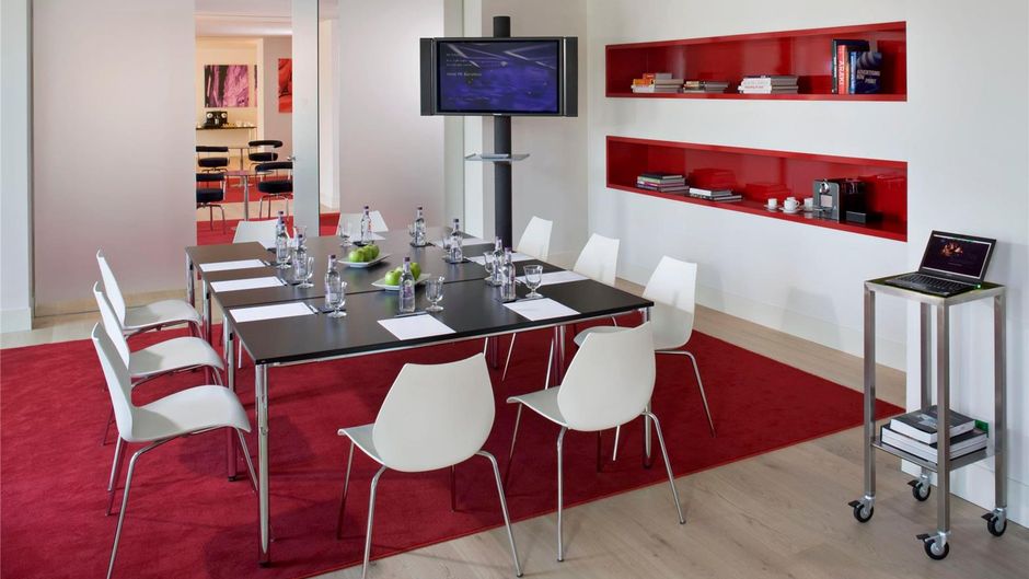 The Level at Melia Barcelona Sky 5 Meeting