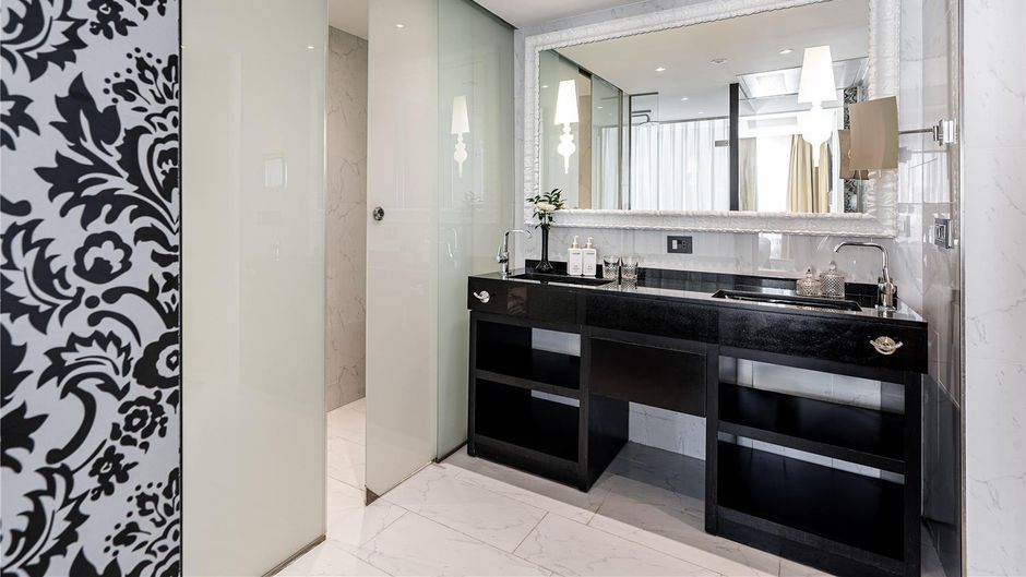Gran Melia Colon Room