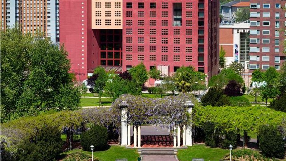Melia Bilbao Exterior