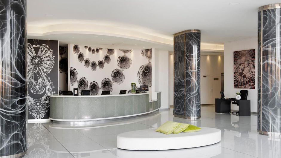 Melia Braga Exterior