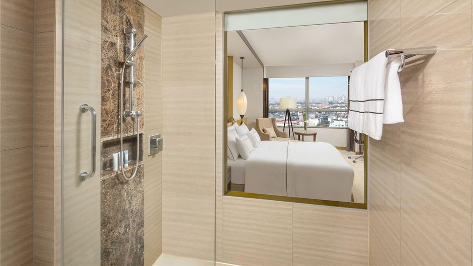 Melia Hanoi Room