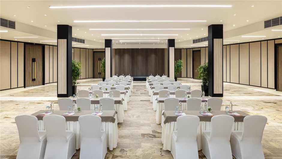 Melia Danang Meeting