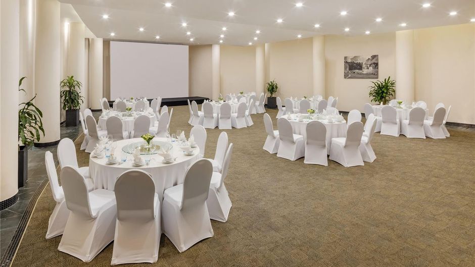 Melia Danang Meeting