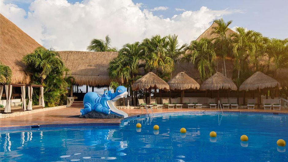 Melia Cozumel Beach & Golf Resort Exterior