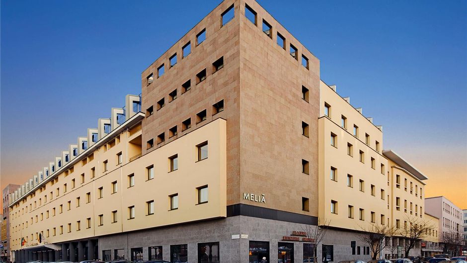 Melia Milano Exterior