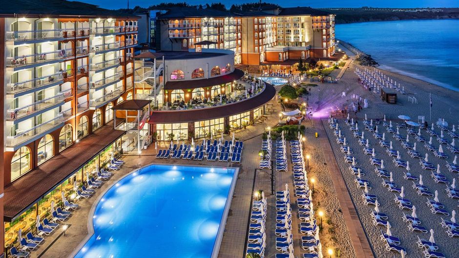 Sol Luna Bay Exterior