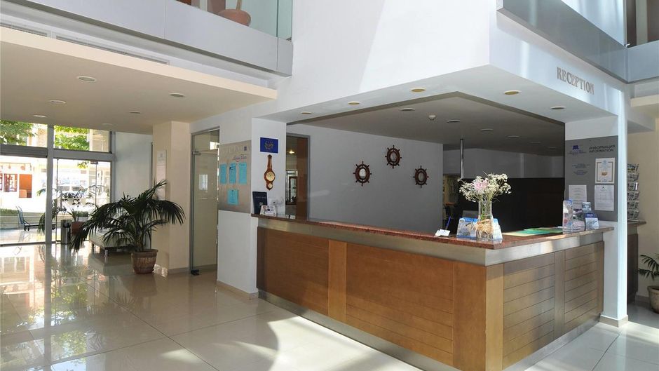 Sol Marina Palace Lobby