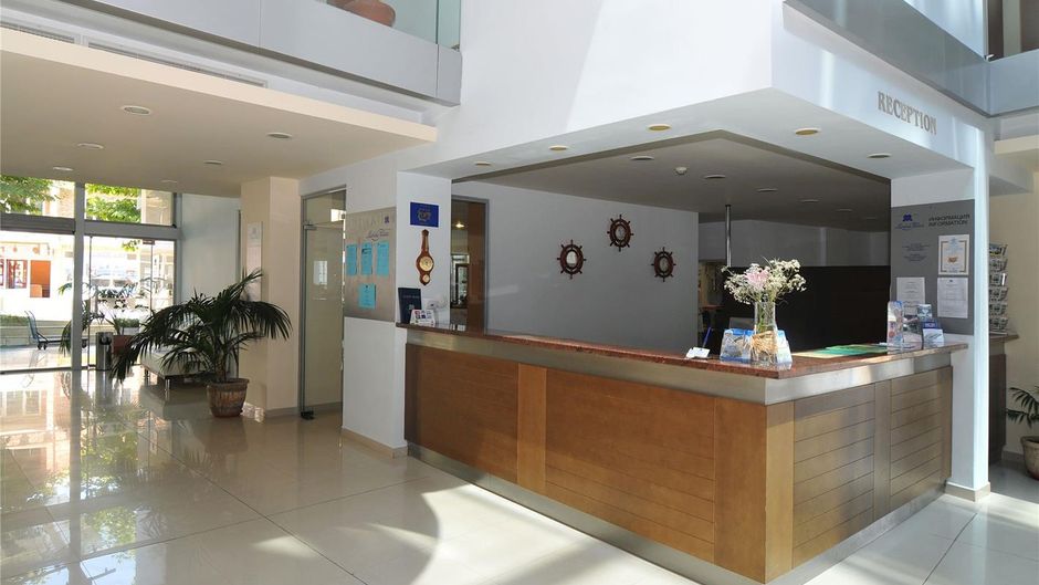 Sol Marina Palace Lobby