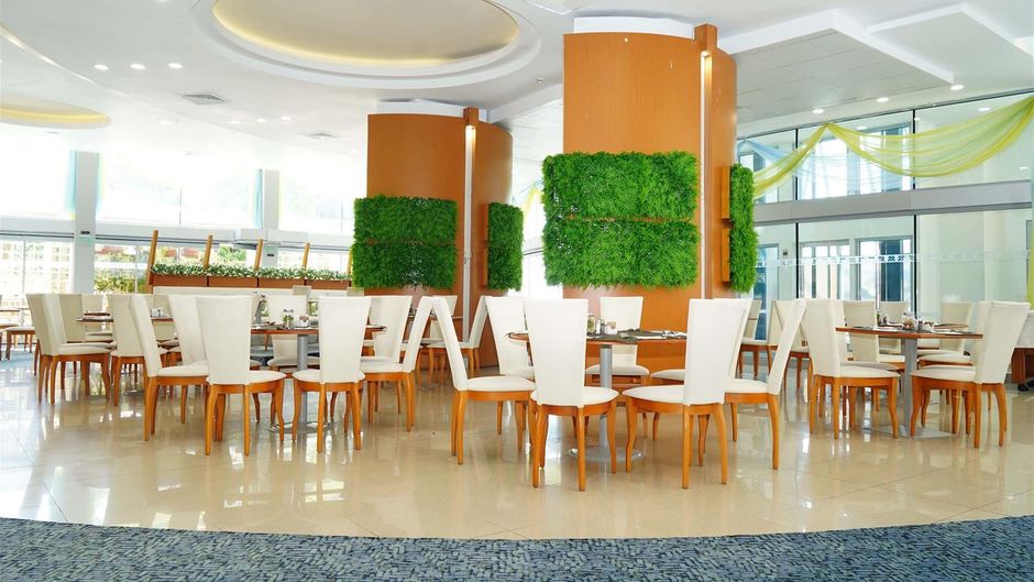 Sol Marina Palace Restaurant