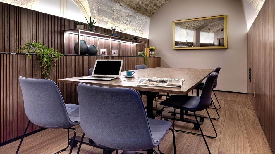 Maison Colbert Melia Collection Meeting