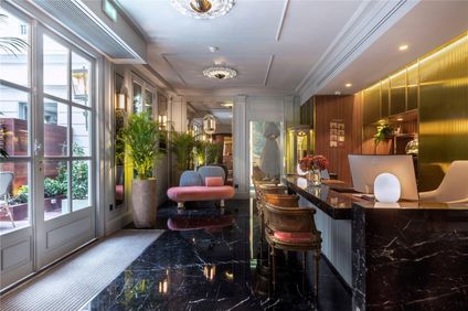 Maison Colbert Melia Collection