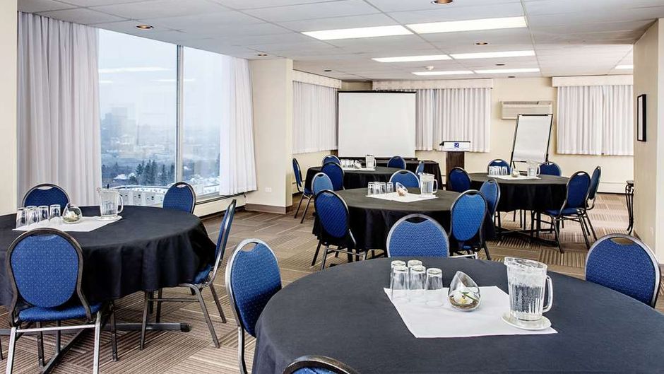 Campus Tower Suite Hotel Meeting