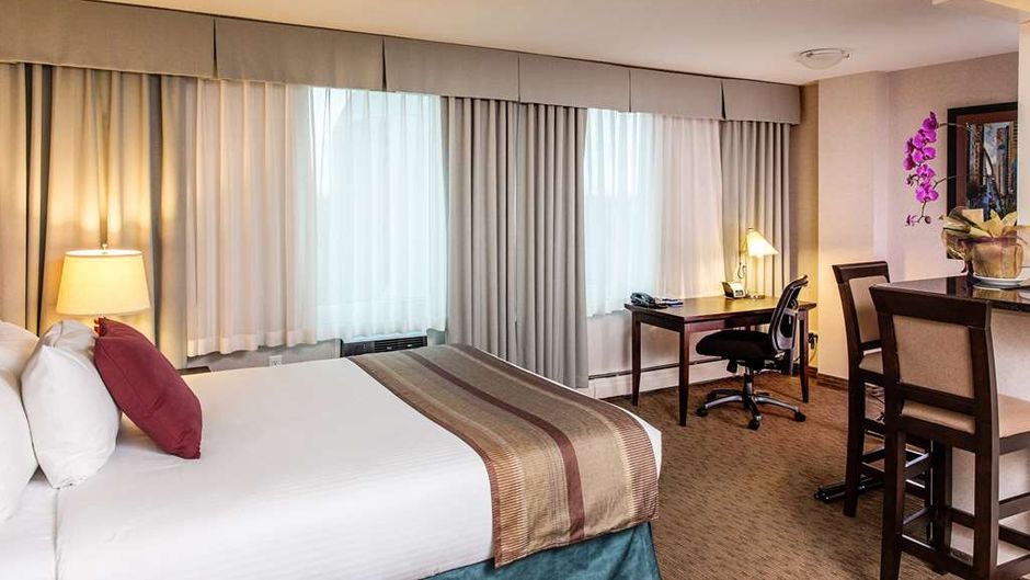 Campus Tower Suite Hotel Suite