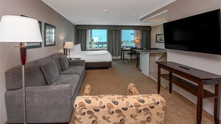 Campus Tower Suite Hotel Suite