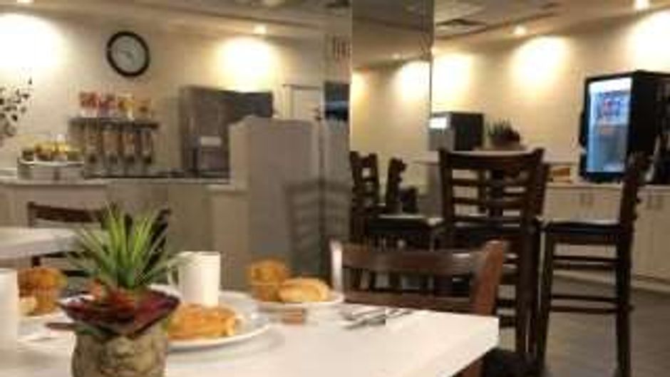 The Coast Abbotsford Hotel & Suites Restaurant