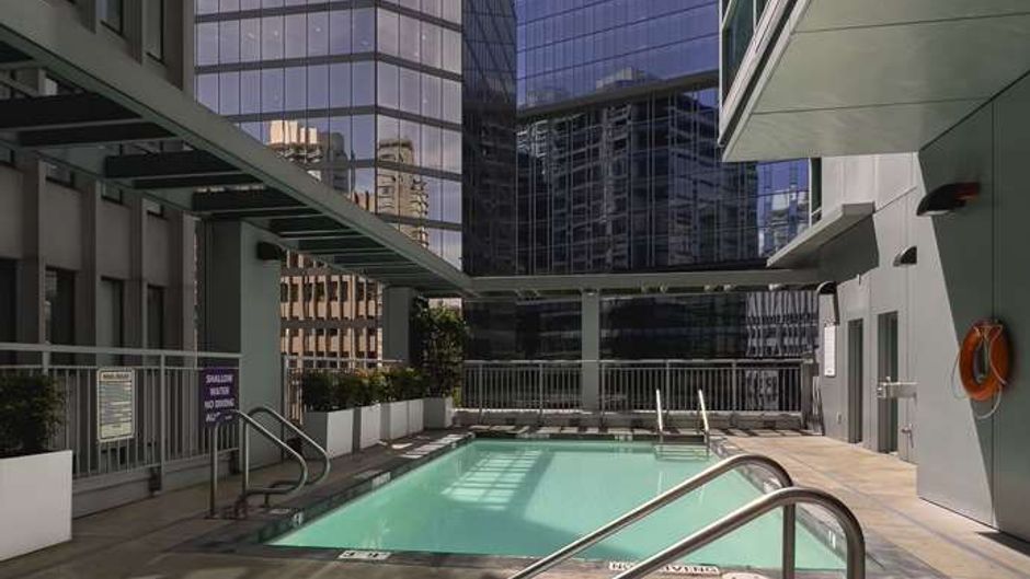 Coast Coal Harbour Hotel Pool