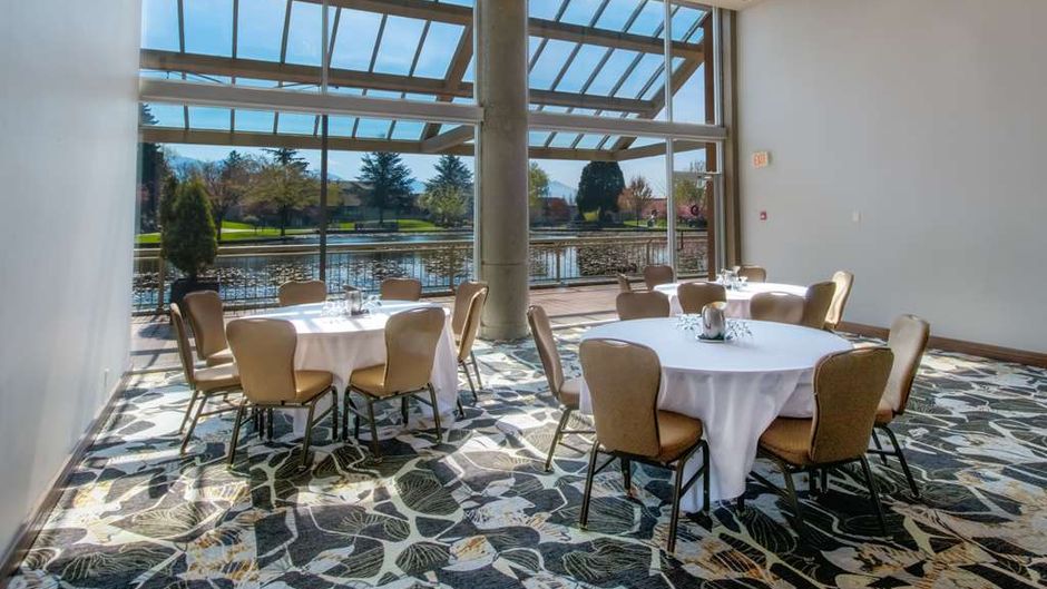 Coast Chilliwack Hotel Meeting