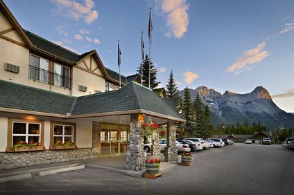 Coast Canmore Hotel