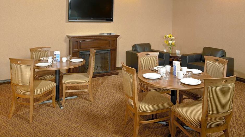 Coast Fraser Inn Restaurant