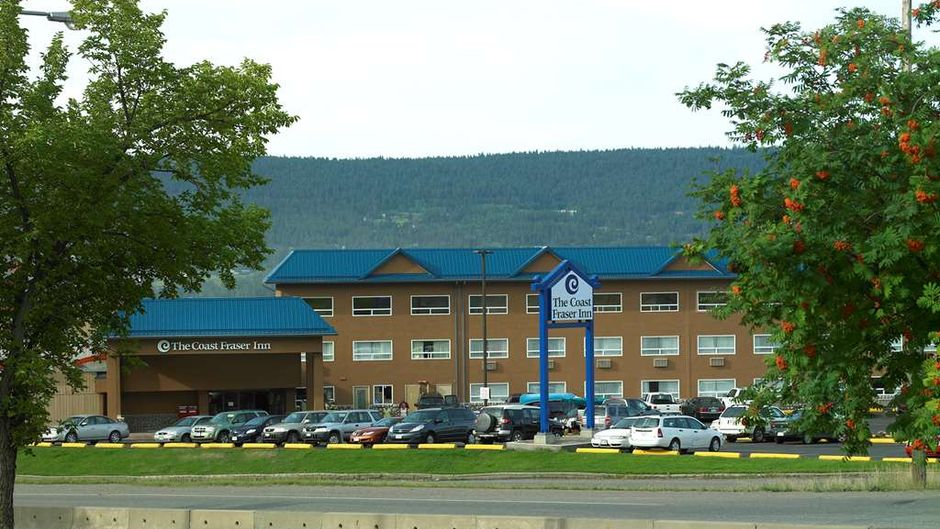 Coast Fraser Inn Exterior