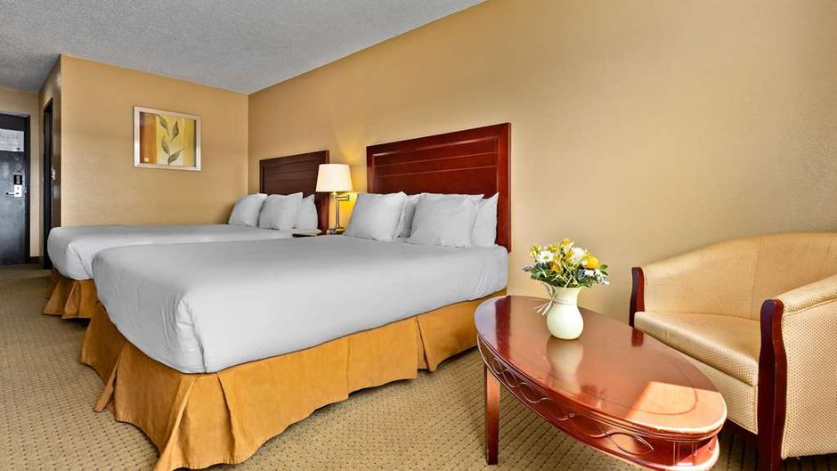 Coast Fraser Inn Room