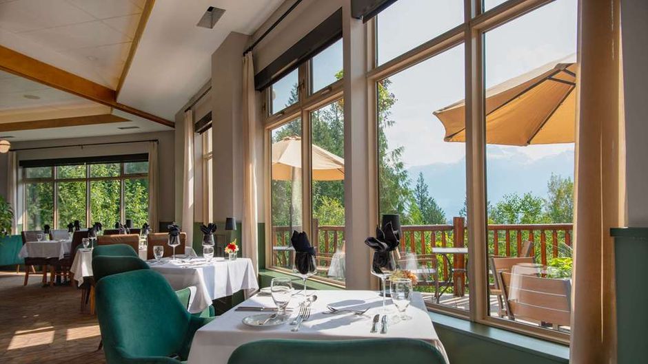 Coast Hillcrest Hotel Restaurant