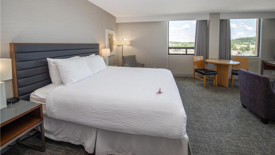 Coast Prince George Hotel by APA Suite