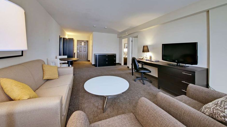 Coast Kamloops Hotel & Conference Centre Suite