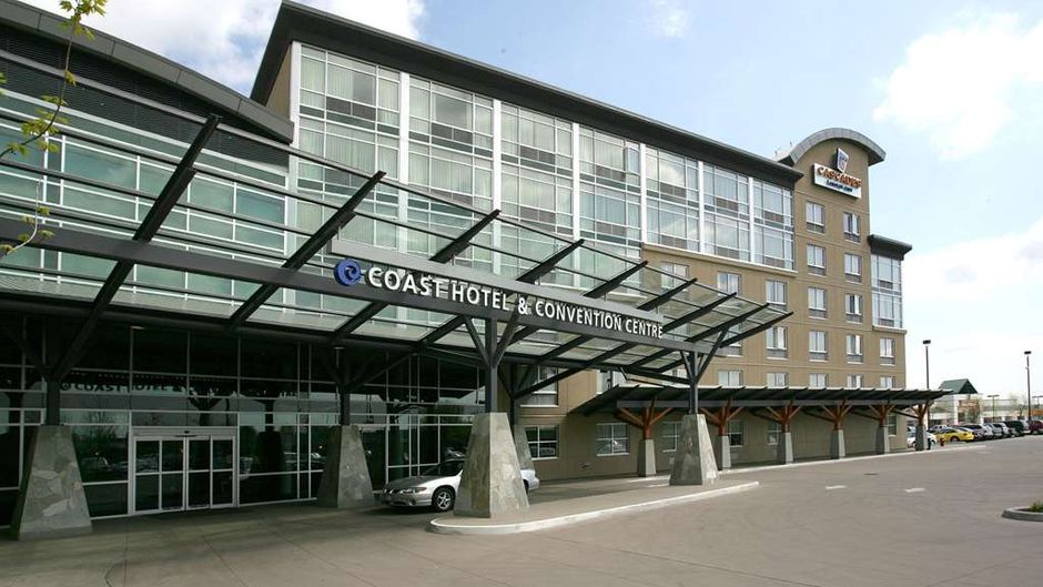 Coast Hotel & Convention Center Langley Exterior