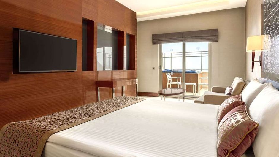 Ramada Resort Kusadasi Suite