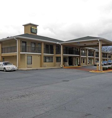 America's Best Inn & Suites