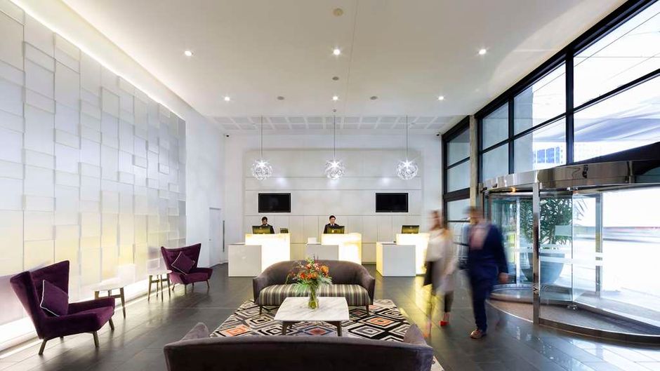 Avenue Hotel Canberra Lobby