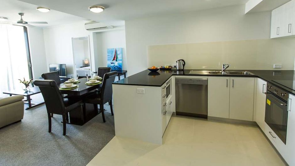 Gladstone Central Plaza Apartment Hotel Room