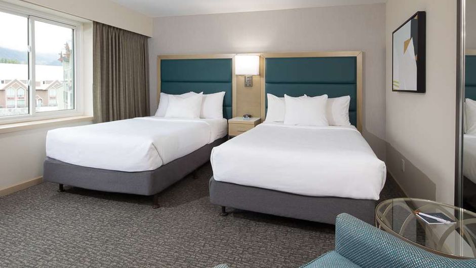 Crystal Lodge Room