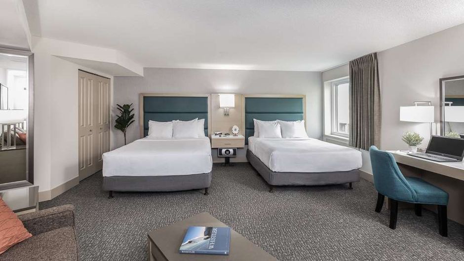 Crystal Lodge Room