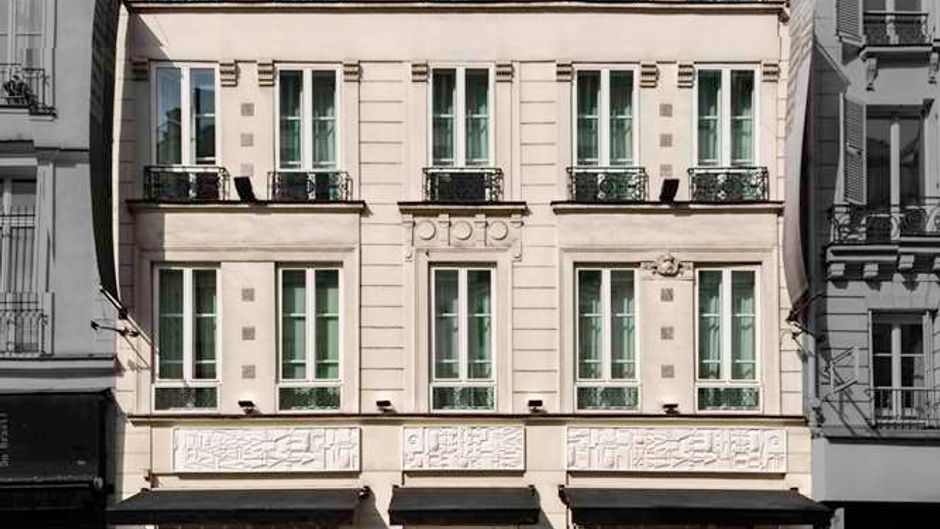 Hotel Pulitzer Paris Exterior