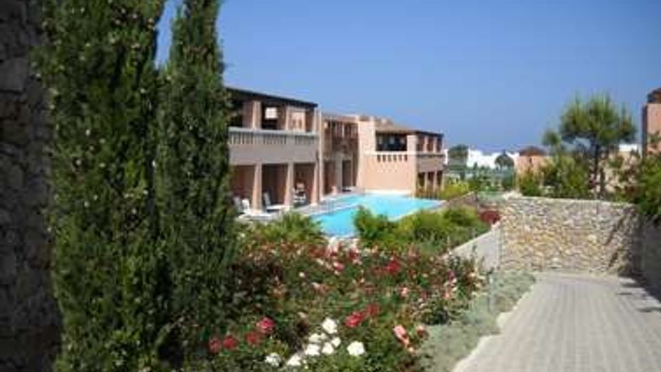 Helona Resort Exterior