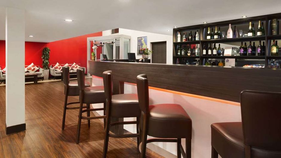 Ramada Oxford M40 Restaurant