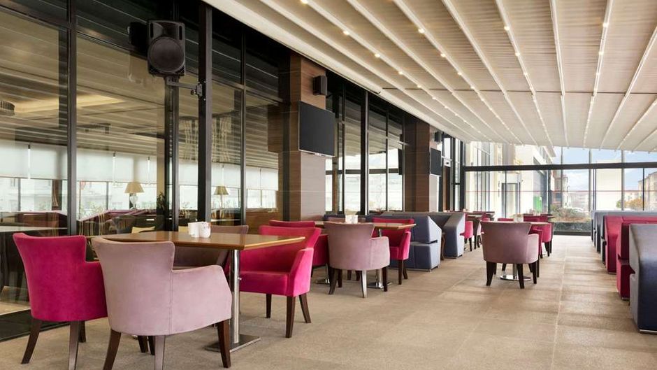 Ramada By Wyndham Elazig Restaurant