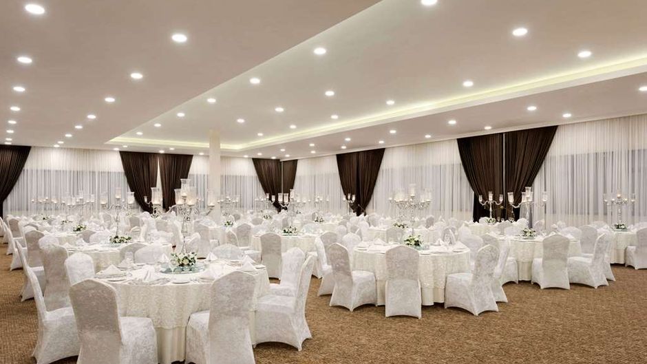 Ramada By Wyndham Elazig Ballroom
